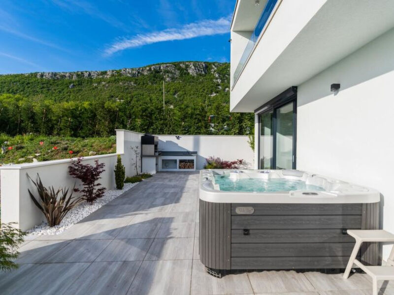Hillside Villa