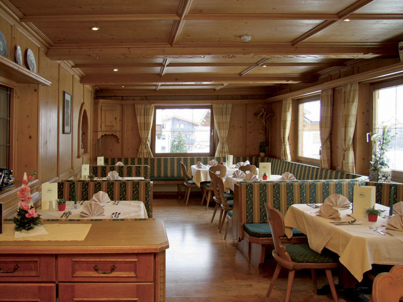 Hotel Alpina