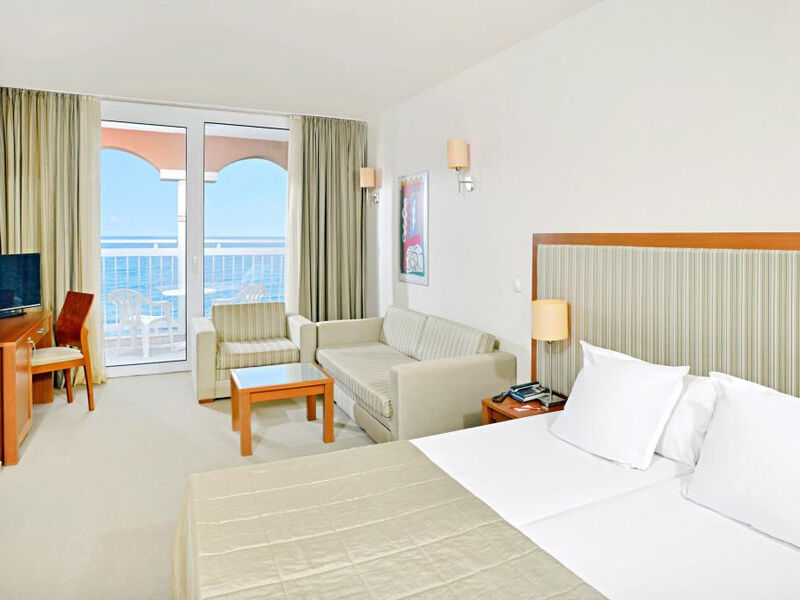Hotel Sol Luna Bay