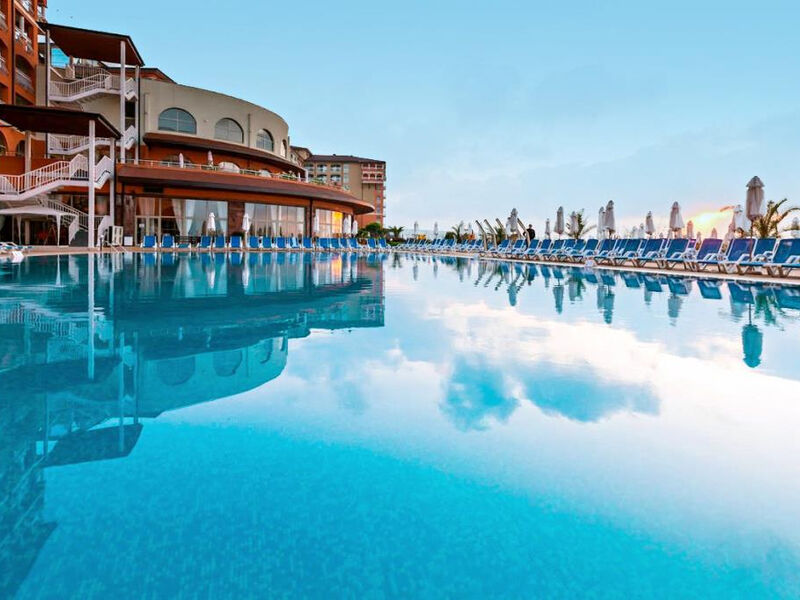 Hotel Sol Luna Bay