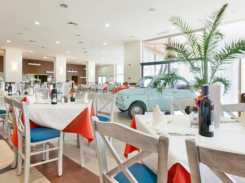 Hotel Sol Luna Bay