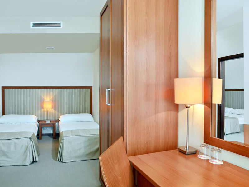 Hotel Sol Luna Bay