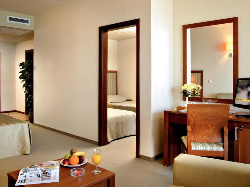 Hotel Sol Luna Bay