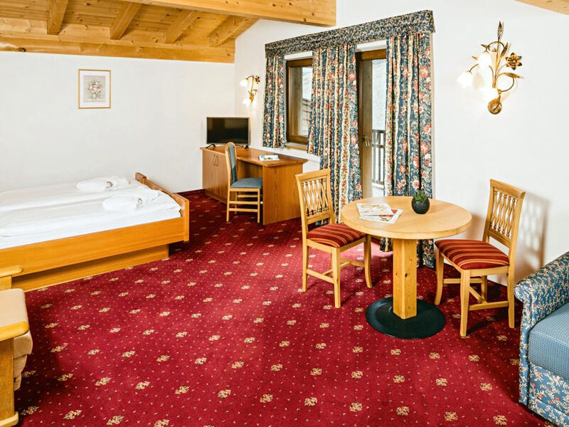 Hotel Almina Family & SPA