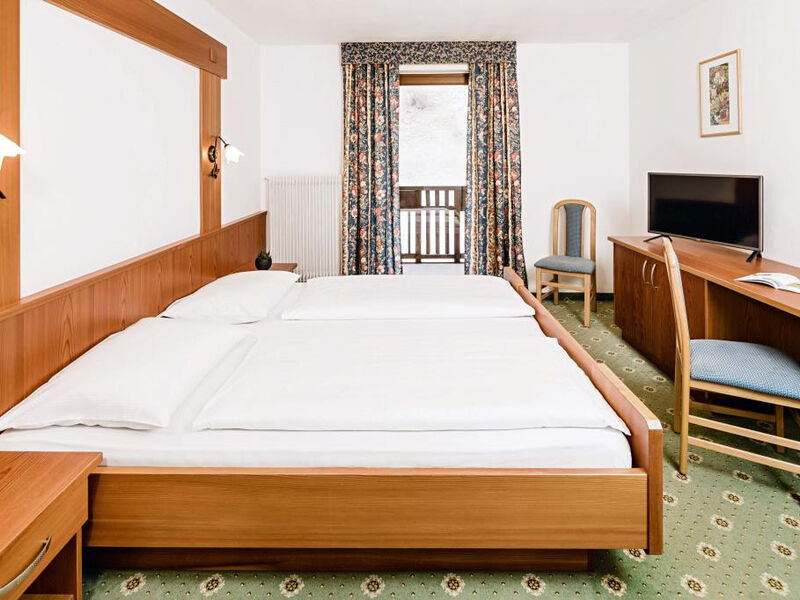 Hotel Almina Family & SPA