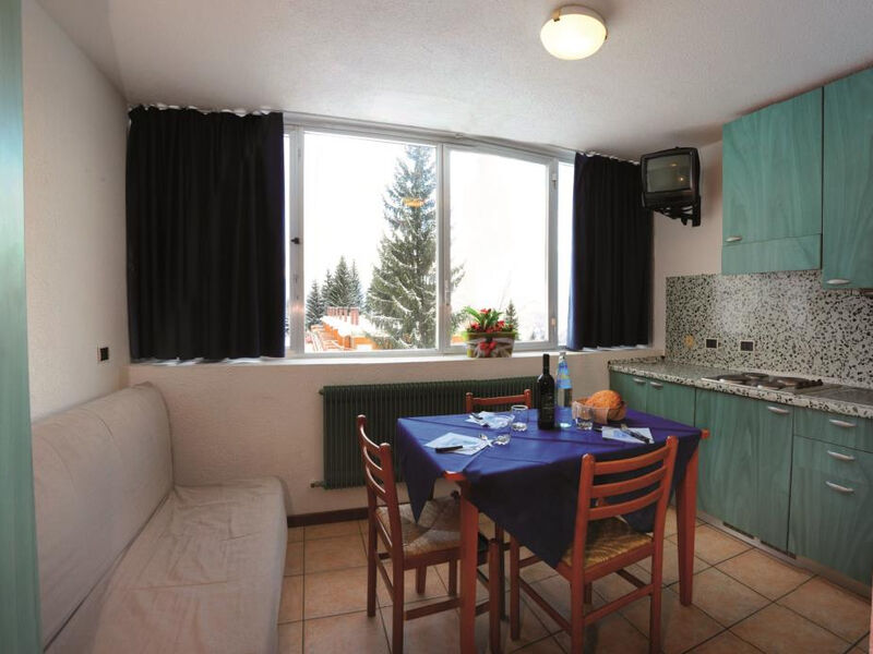 RESIDENCE LORES 2