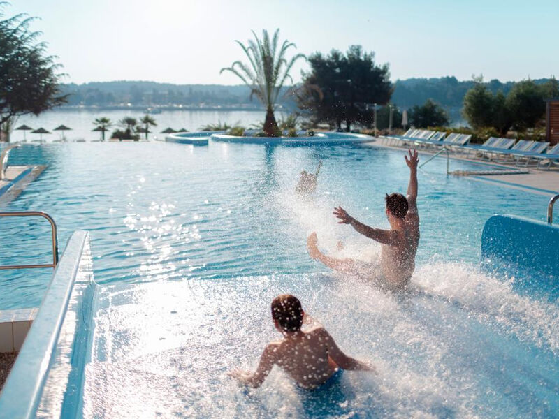 Fortuna Island Hotel