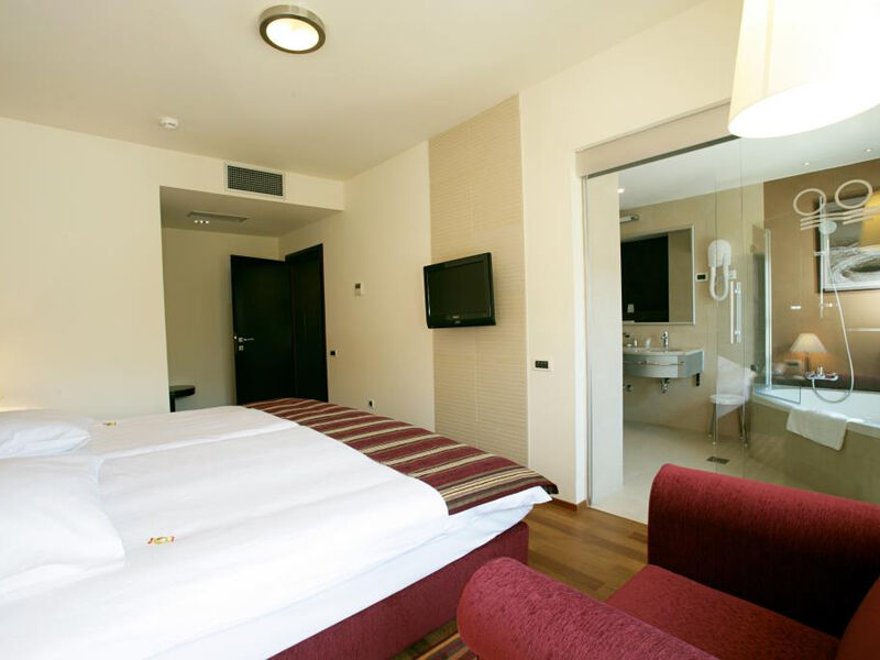 Hotel Atrium Residence Baska