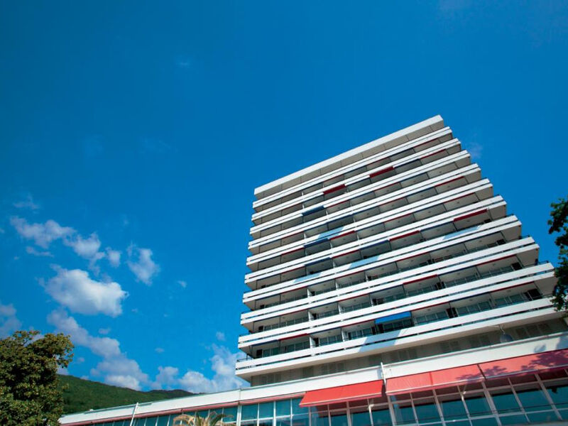 RemisensPremiumHotelAmbasador