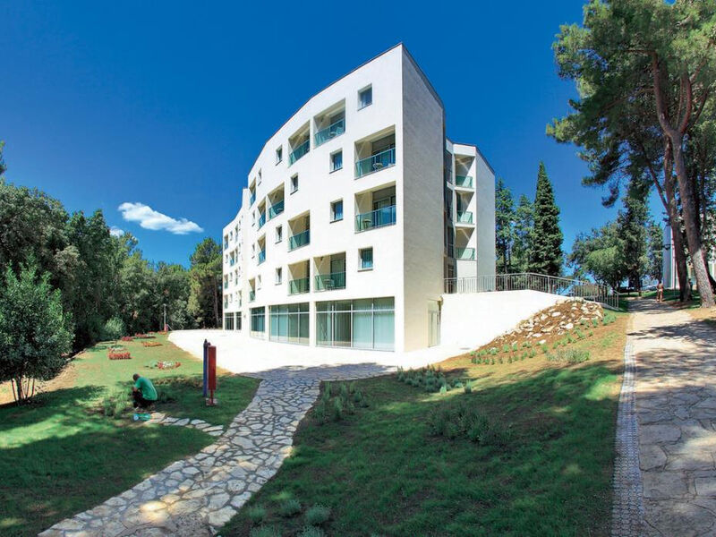 Crvena Luka Hotel & Resort