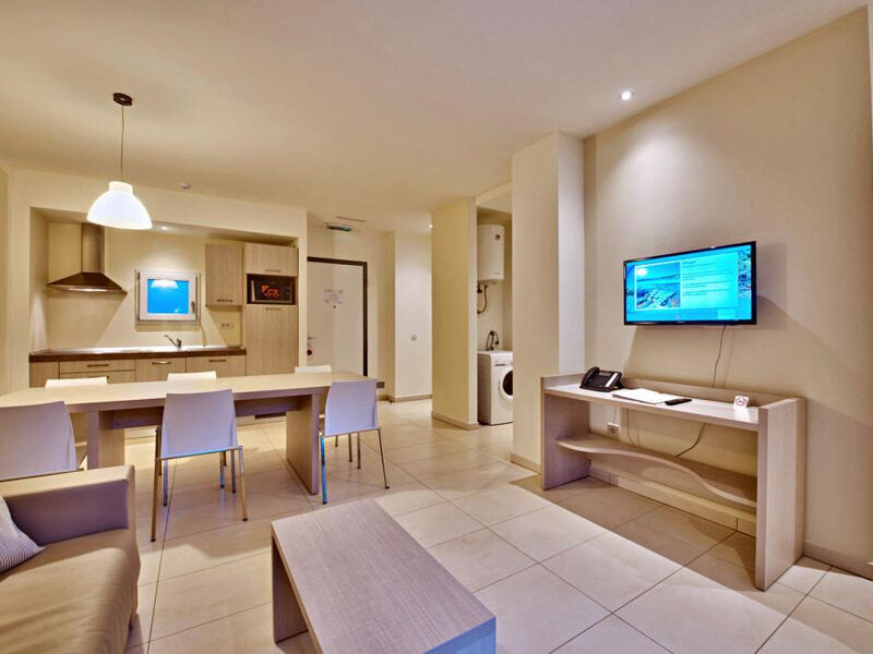 Crvena Luka Hotel & Resort