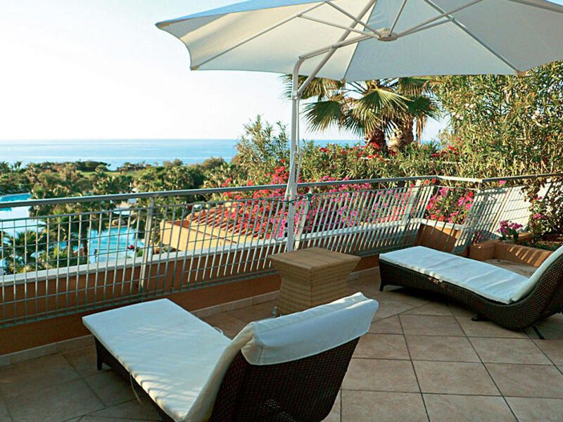 Acacia Resort