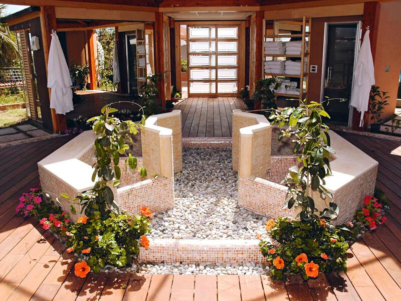 Acacia Resort