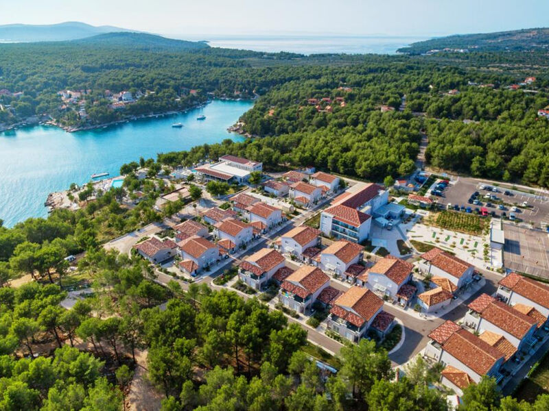 Waterman Milna Resort