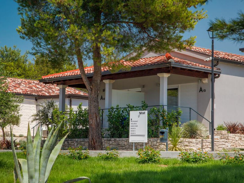 Waterman Milna Resort