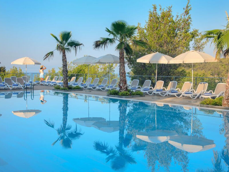 Waterman Milna Resort