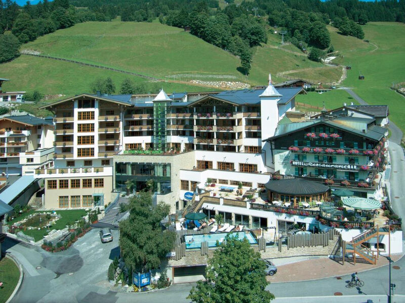 Hotel Alpine Palace