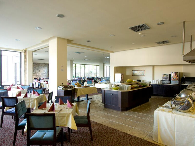 Hotel International