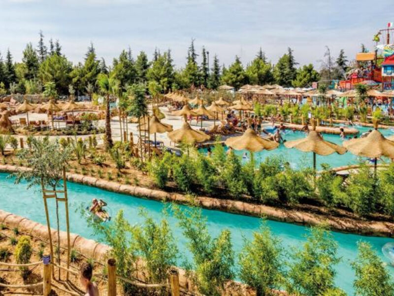 BEACH hotel JAKOV