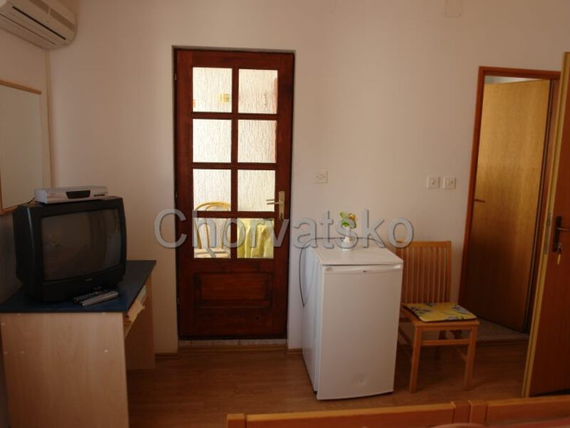 Apartmány a pokoje Lara