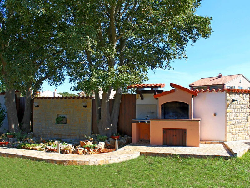 Vila 1318-941