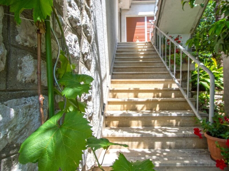 Vila 1323-266