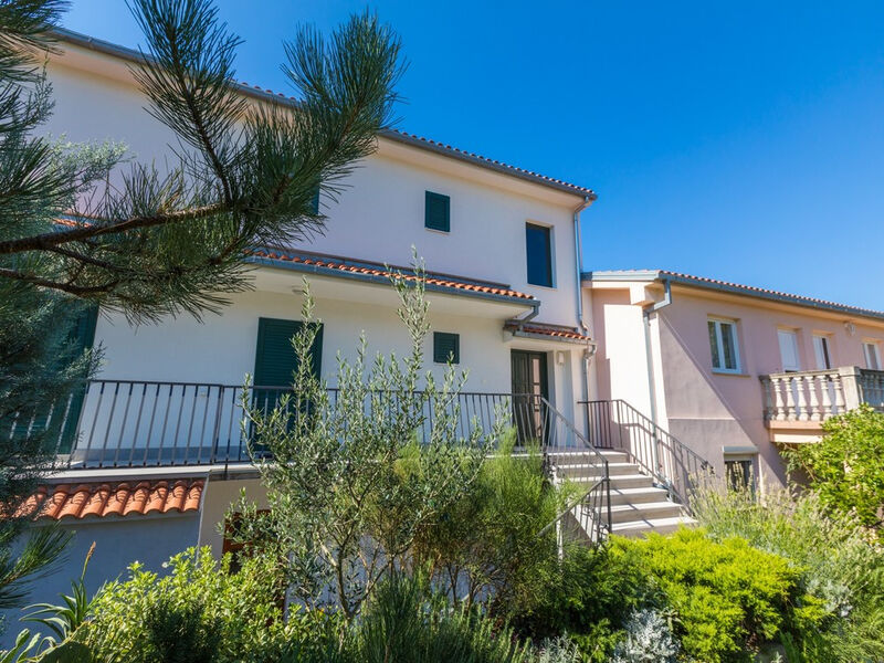 Vila 1323-280