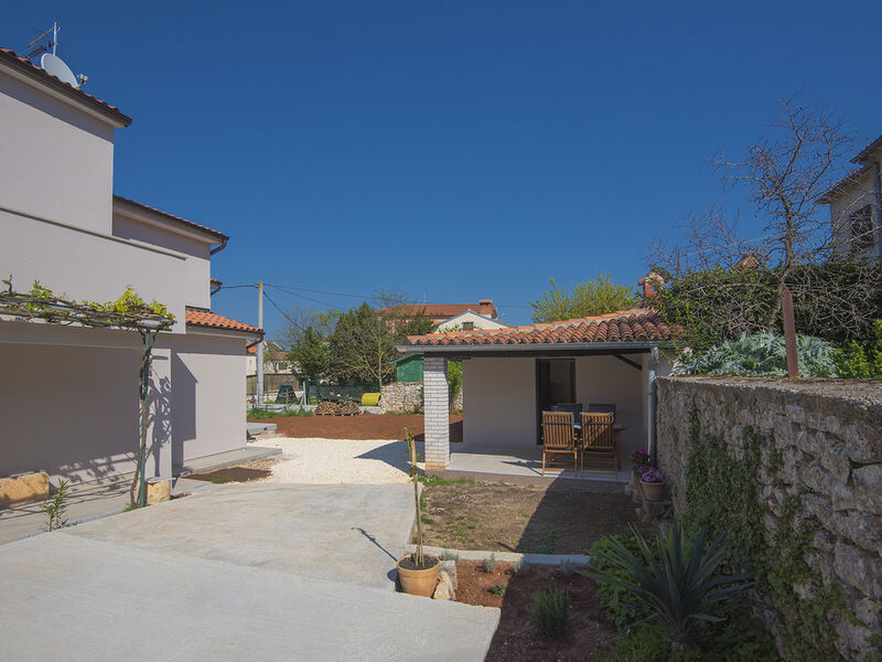 Vila 1318-450