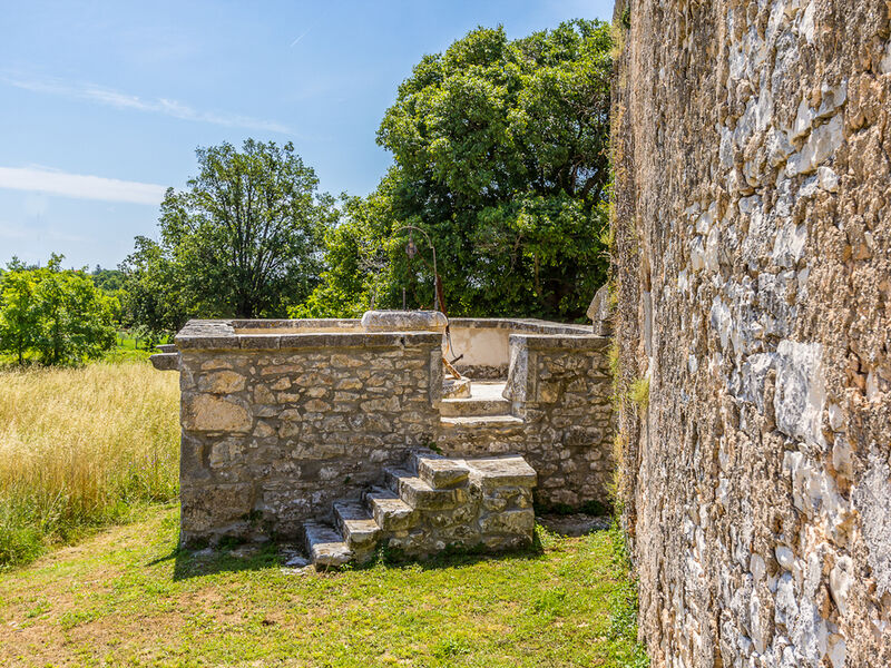 Vila 1318-435