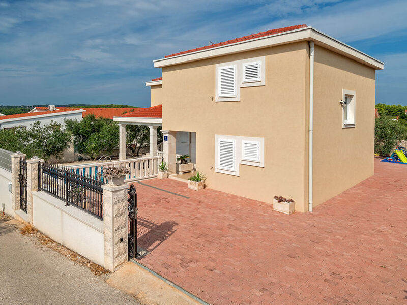 Vila 1355-413