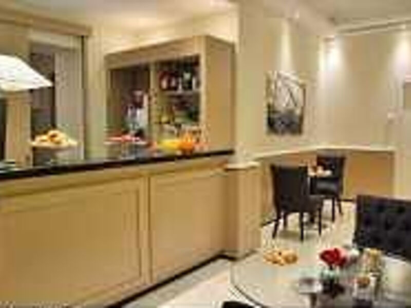 Hotel Apogia Lloyd Rome