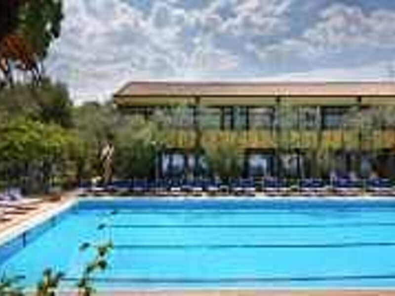 Sport Hotel Olimpo or Parc Hotel Oasi