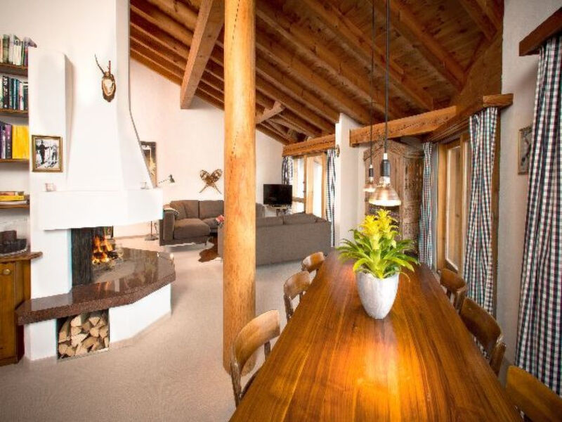 Arena Penthouse