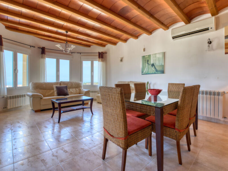 Villa Jacaranda