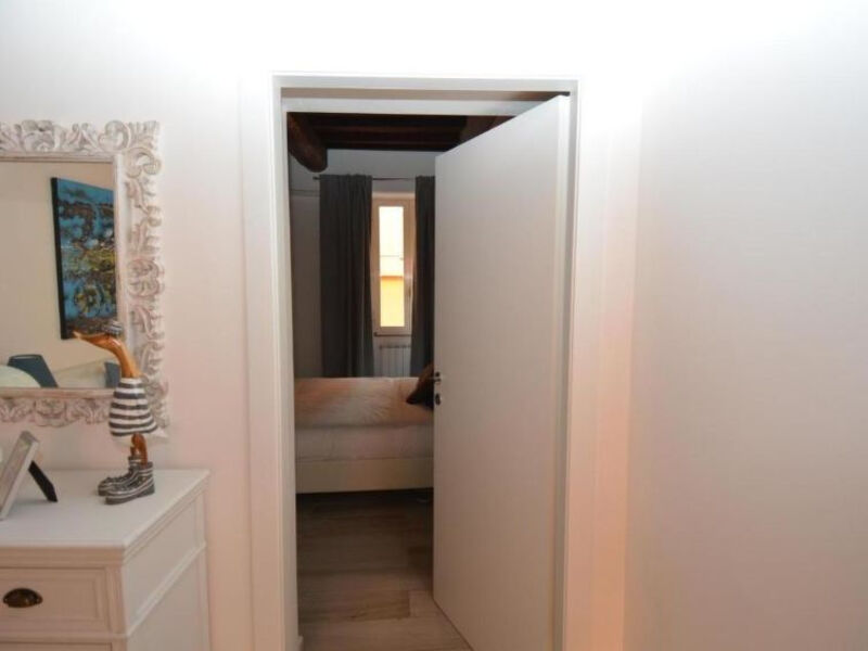 2bd 1 Ba Spanish Steps