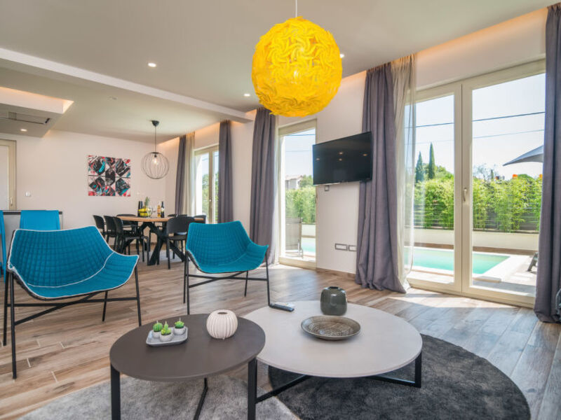 Villa Abyss