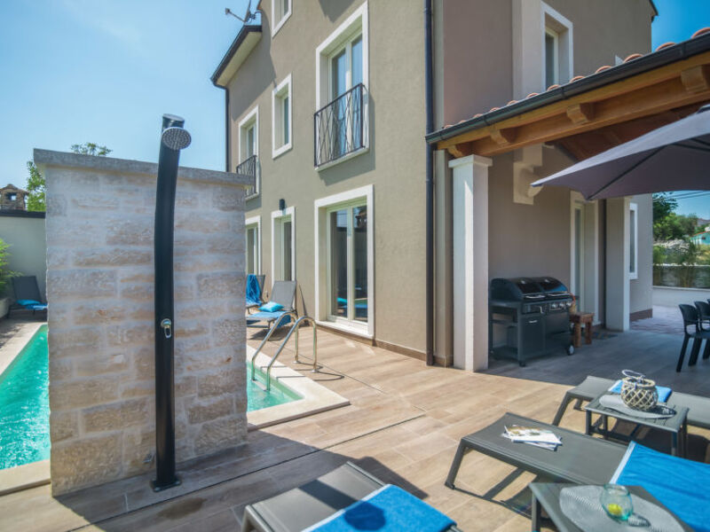 Villa Abyss