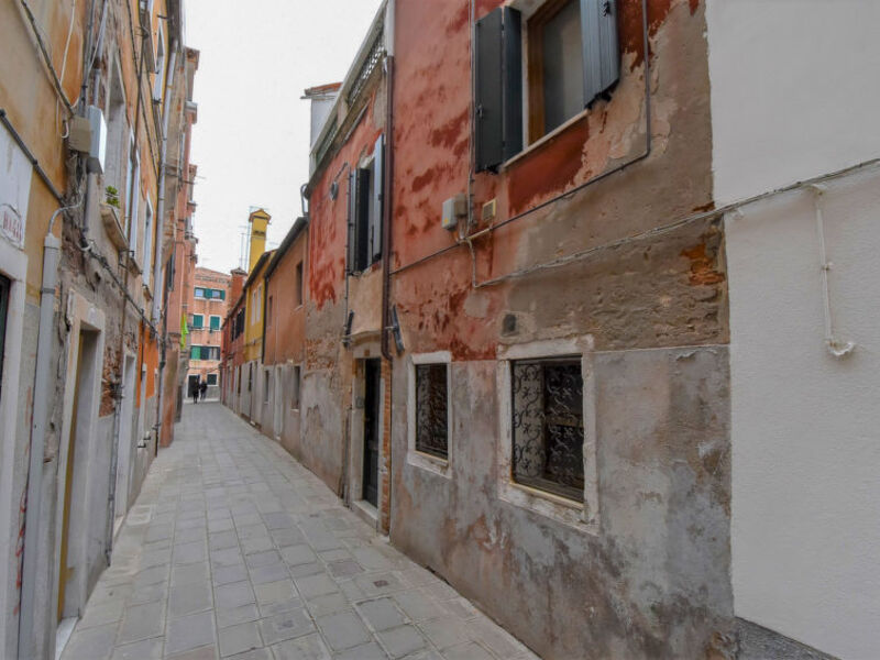 Calle Delle Ancore