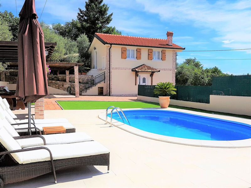 Vila 1355-2011