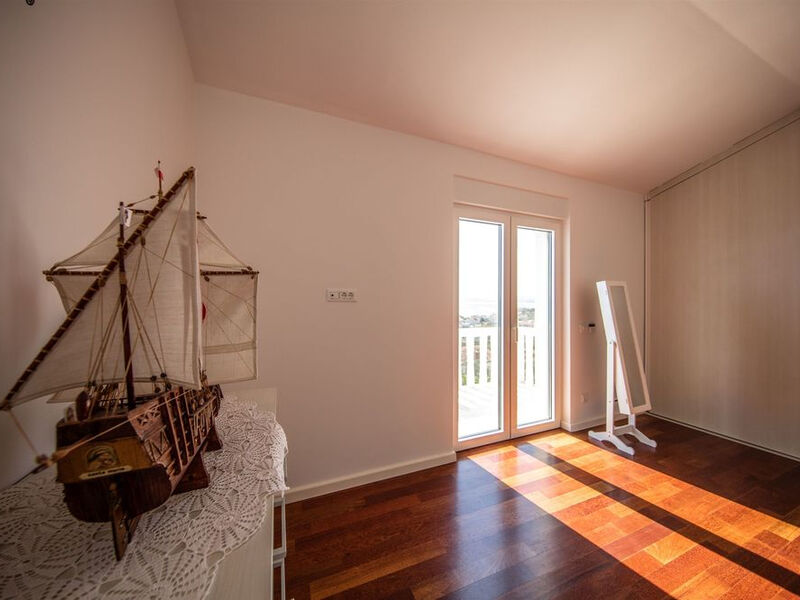 Vila 1355-2103