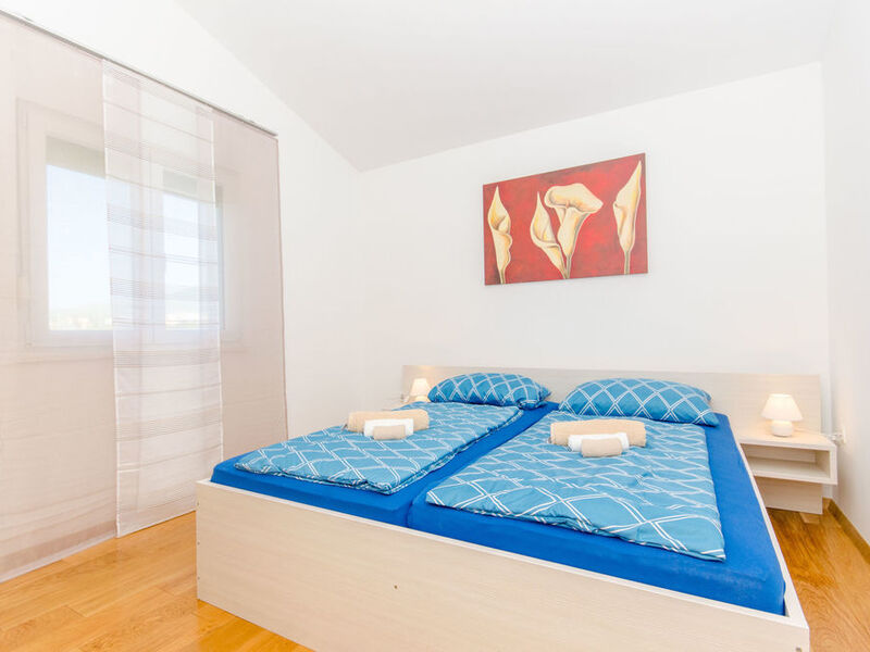 Vila 1355-2285