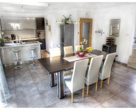 Vila 549-529