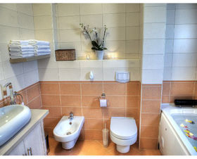 Vila 549-529