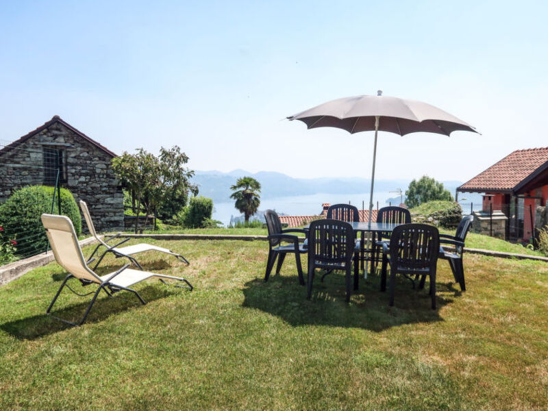 Casa Monte San Giulio