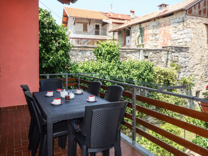 Casa Monte San Giulio