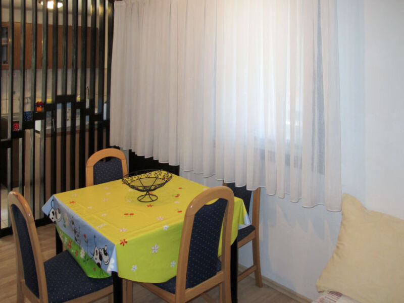 Haus Tin