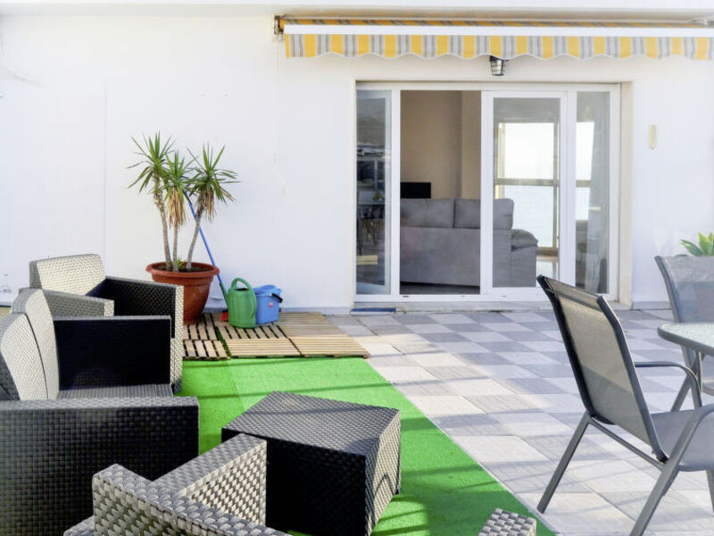 Amazing 3 Bedrooms Front Sea View.