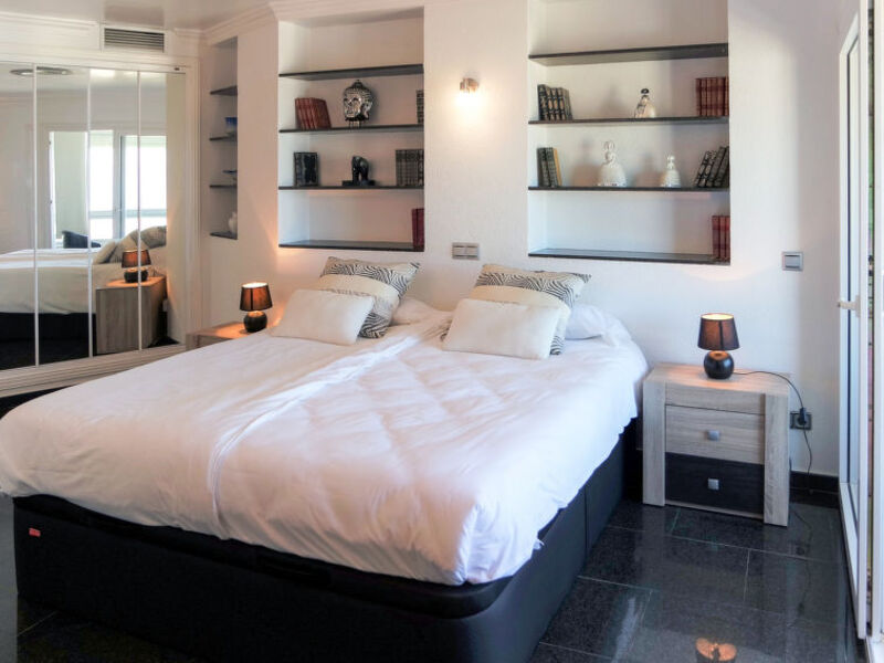 Amazing 3 Bedrooms Front Sea View.