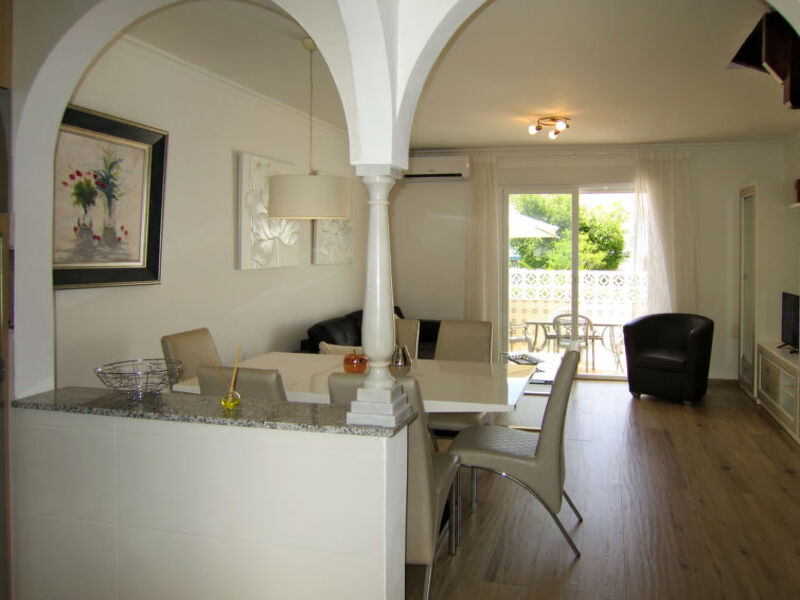 Amazing 3 Bedrooms Front Sea View.