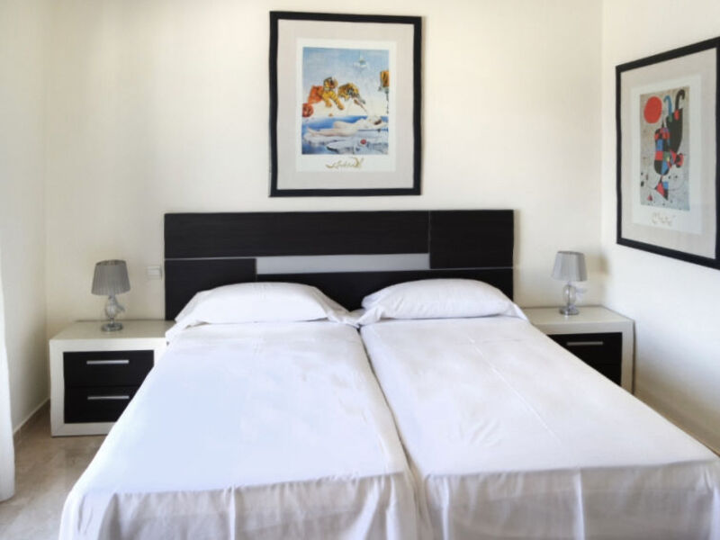 Amazing 3 Bedrooms Front Sea View.